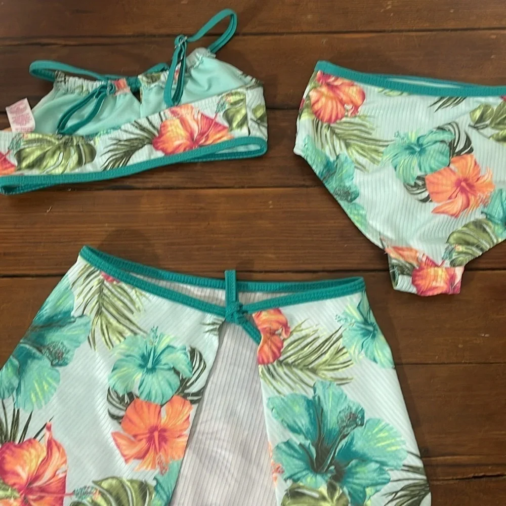 Justice 3 piece swimsuit XS 5/6 teal